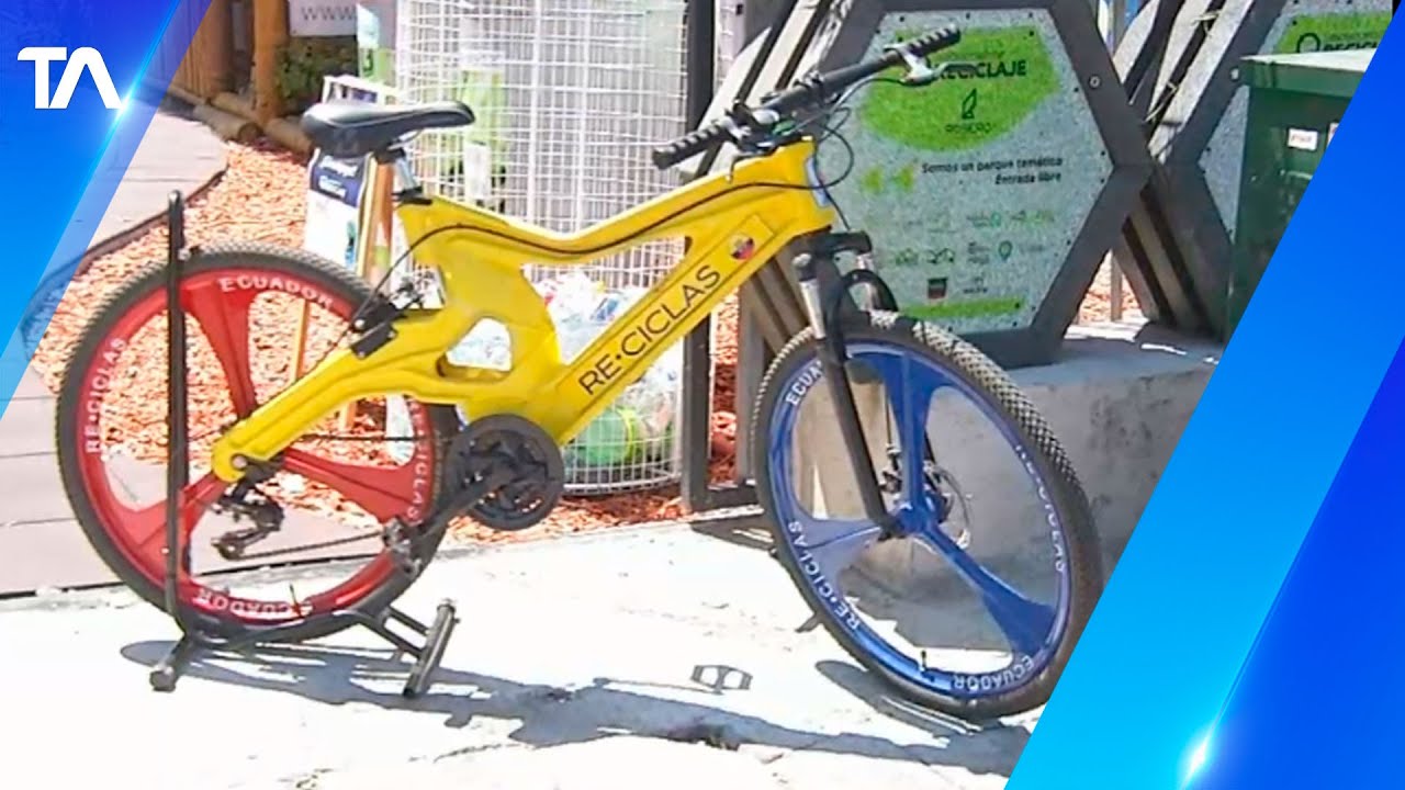 En Quito se construyen bicicletas con botellas PET recicladas