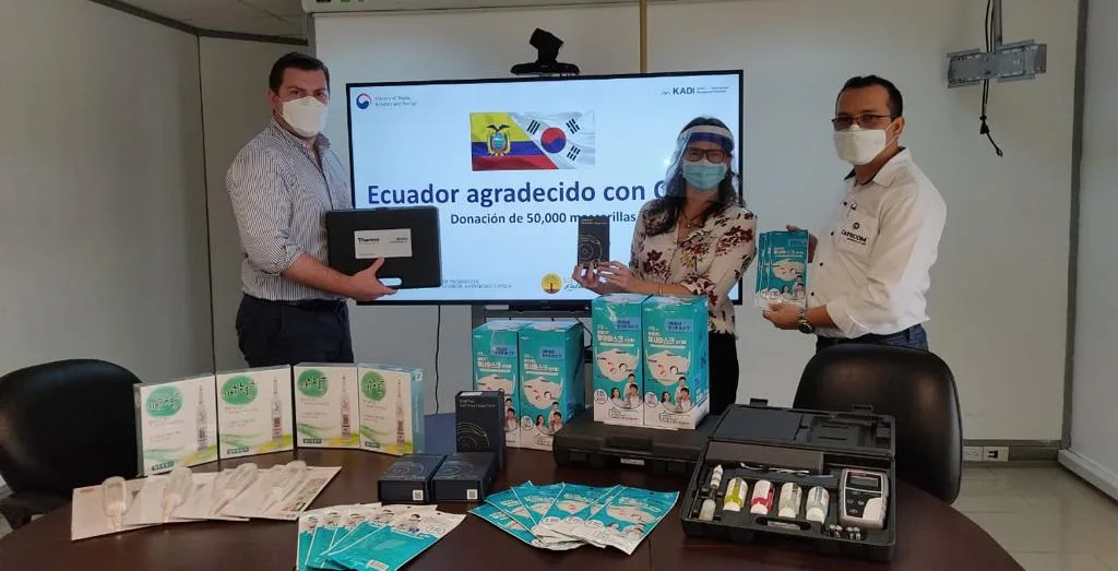 Empresas del sector agroindustrial recibieron mascarillas y kits donados por el Gobierno de Corea