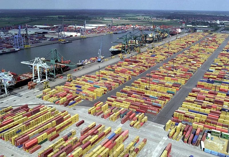 Bélgica: Puerto de Amberes registró fuerte crecimiento en contenedores frigoríficos en 2020