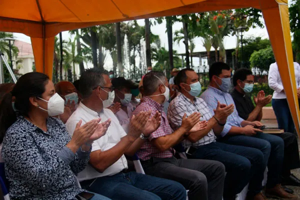 Ecuador: Acuerdo permite a productores de Samborondón recibir capacitación y servicios de maquinaria agrícola