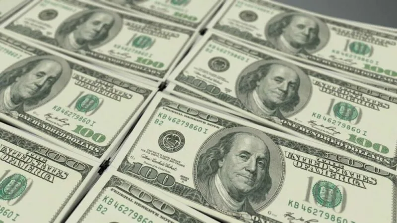 Reservas internacionales deben cubrir el 100% de depósitos en el BCE hasta el 2026, según propuesta de Ley de Defensa de la Dolarización