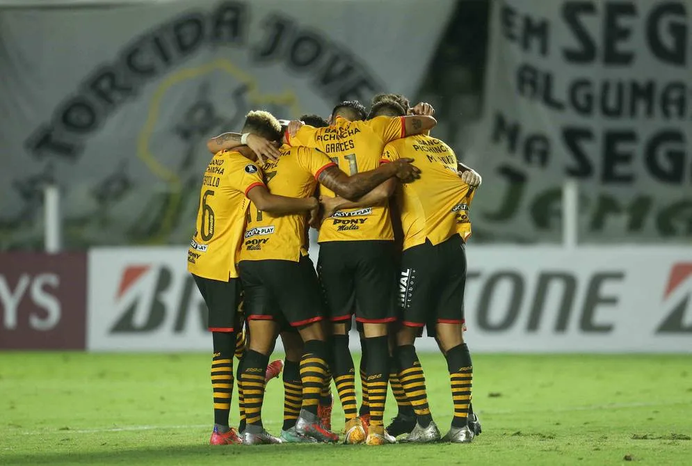 Deportes: ‘Entrada libre de delegación de Barcelona Sporting Club desde Brasil puede diseminar cepa de coronavirus’, advierte integrante del Colegio de Médicos del Guayas