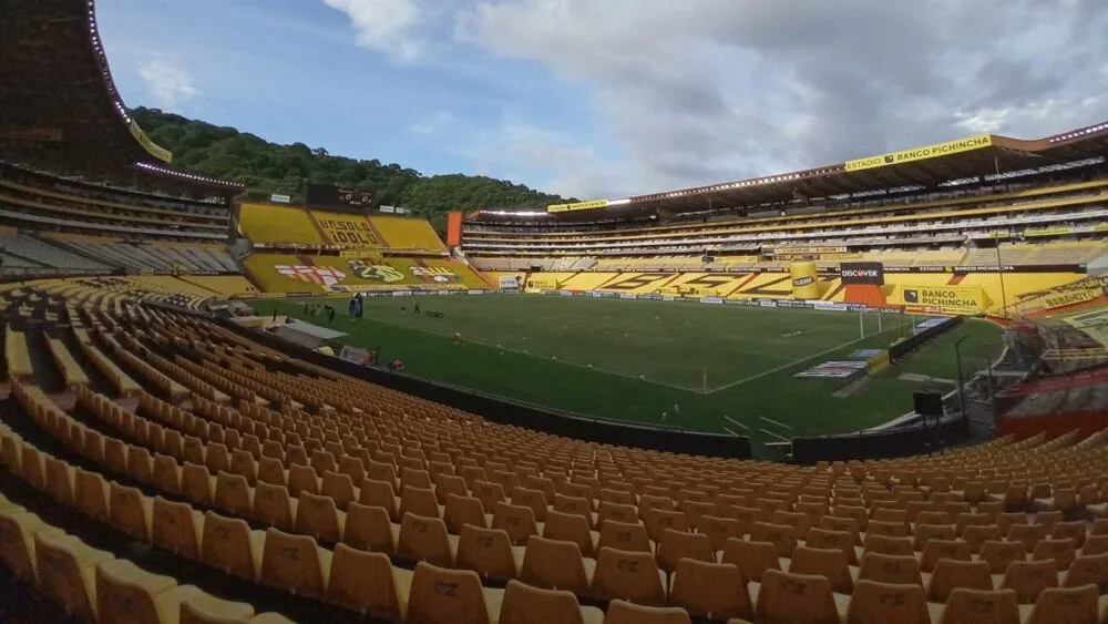 Ministro de Salud: Presentaremos propuesta al COE nacional para aforo parcial en estadios de fútbol