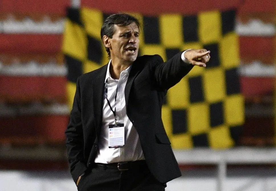 Deportes: ‘Errores en el funcionamiento’ provocaron la derrota de Barcelona SC en La Paz