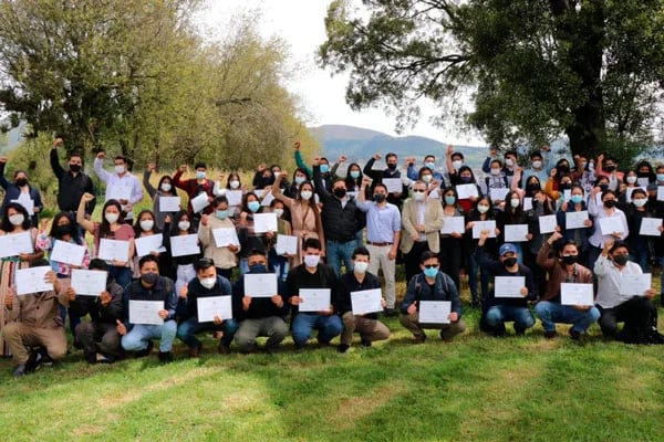 Ecuador: Ganadores del hackaton premiados durante la II Escuela de Emprendimiento Joven Rural