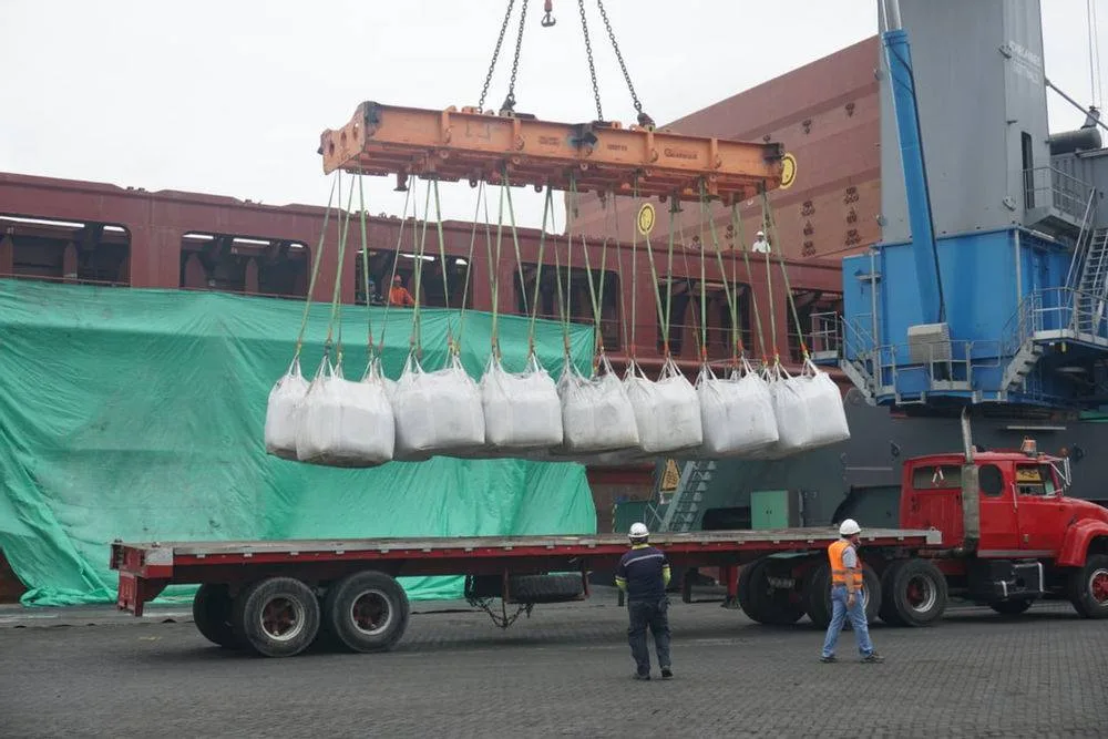 Ecuador planea exportar $ 1.600 millones por minería en 2021, informa el Ministerio de Energía