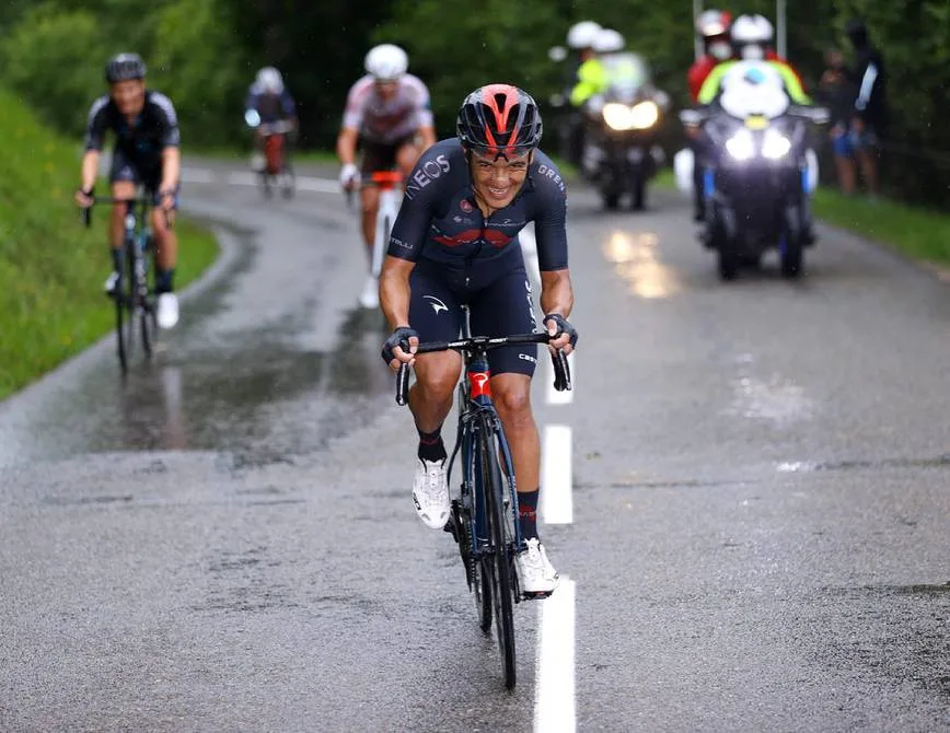 Deportes: Richard Carapaz se mantiene quinto en la general del Tour, que reanudó recorrido con la décima etapa