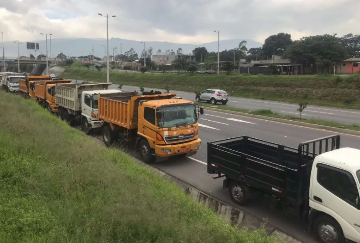 Ecuador: 300.000 transportistas serán vacunados