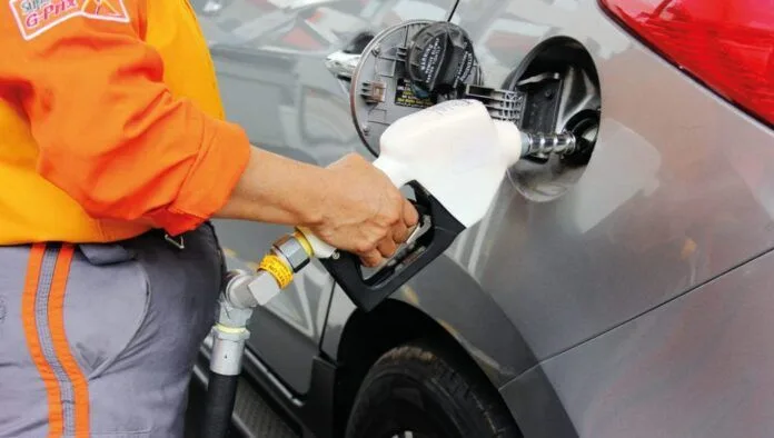 El galón de la gasolina Súper costará USD 4,21 desde el 12 de mayo