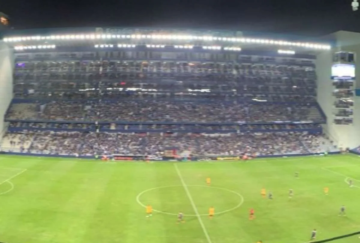 Deportes: Emelec niega incumplimiento del aforo permitido en el Estadio Capwell