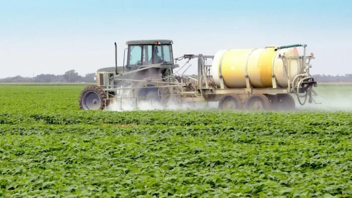 Perú prohíbe la importación de plaguicidas agrícolas que contengan como ingrediente activo carbofuran