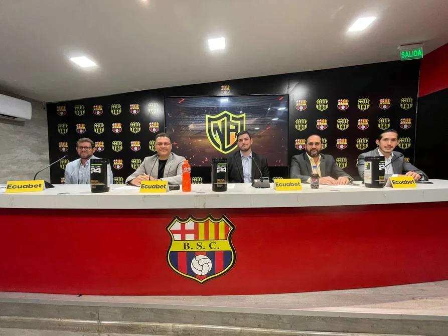 Deportes: Carlos Tévez será presentado como invitado de Barcelona SC a la Noche Amarilla el viernes