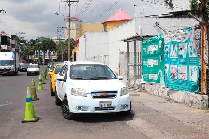 Por escasez de reactivo, laboratorios en Guayaquil suspenden prueba de antígeno para detectar COVID