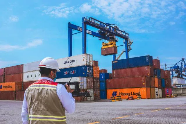 Terminal Portuaria de Guayaquil invertirá $ 20,9 millones en la compra de siete grúas de última tecnología