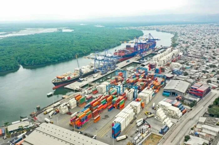 Dole anuncia la venta de su terminal portuaria de Guayaquil, Bananapuerto