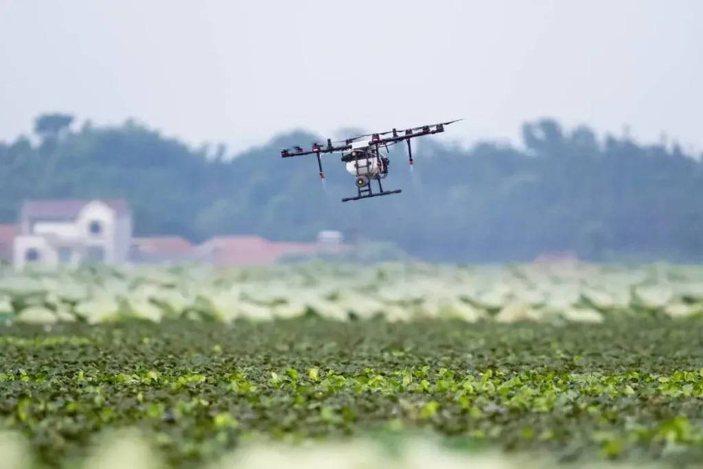 Ecuador certificará a pilotos de drones agrícolas