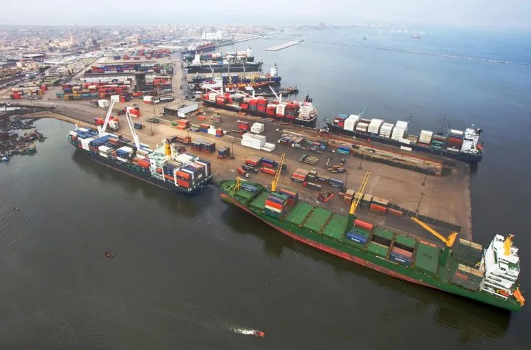 Guerra en Irán profundiza crisis en el transporte marítimo de contenedores y golpea expectativas para 2026