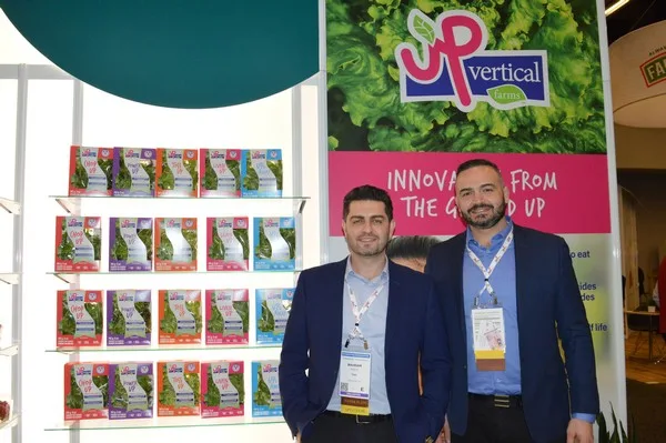 Una finca vertical de alta densidad ofrecerá suficientes hortalizas de hoja verde para toda Columbia Británica