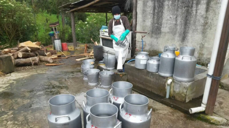 Ecuador: El precio de la leche, otro frente para el Ministro de Agricultura