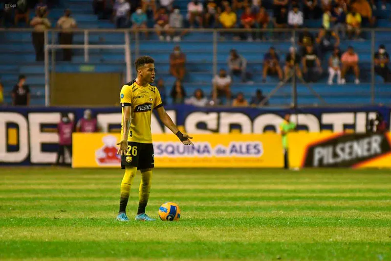 Deportes: Byron Castillo demandará a la ANFP, señala Andrés Holguín, abogado especialista en derecho deportivo