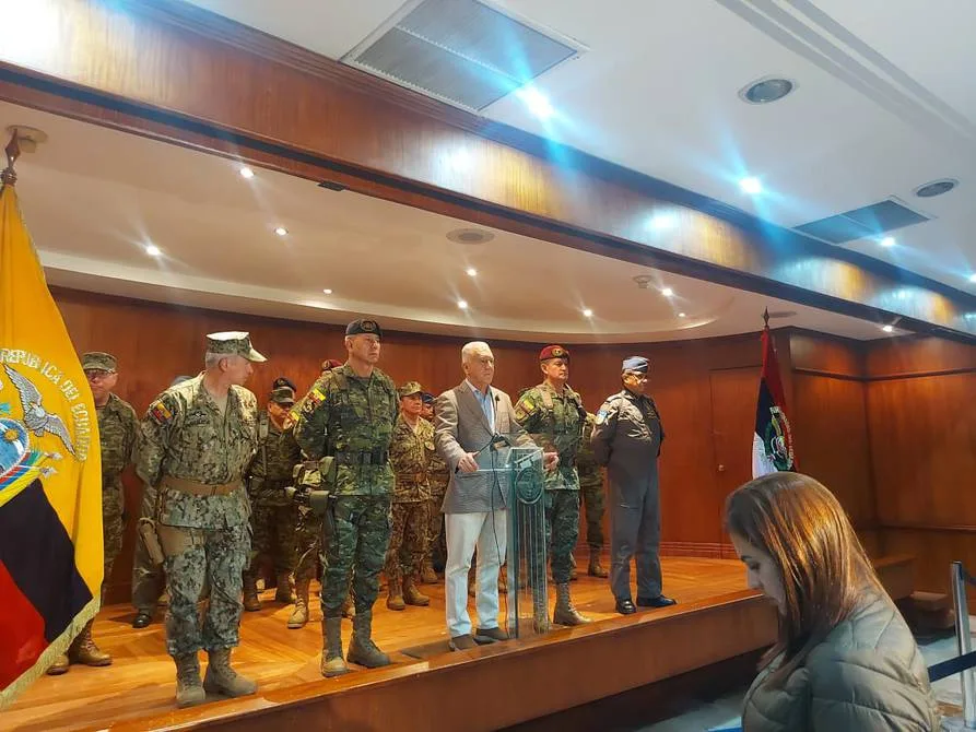 Fuerzas Armadas advierten que no permitirán que el paro ‘rompa el orden constitucional’ en Ecuador