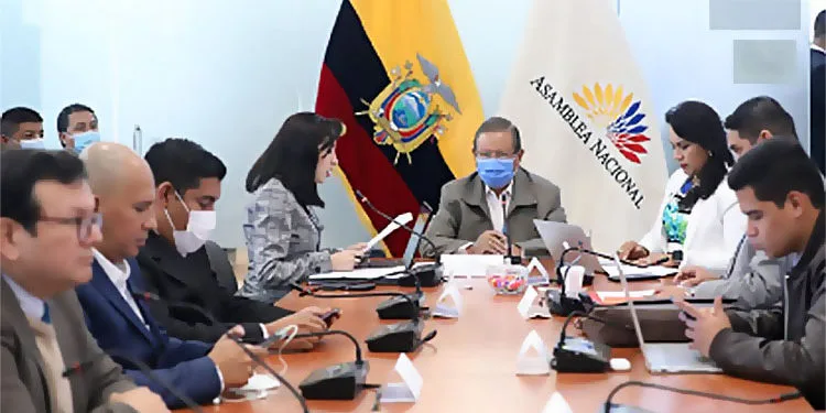 Ecuador: “Exportación de aguacate, pitahaya y cáñamo con resultados alentadores”, según el ministro de Agricultura y Ganadería, Bernardo Manzano