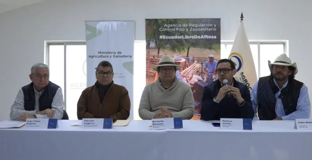 Ecuador: Este lunes arrancó en Ecuador la jornada de vacunación contra la Fiebre Aftosa