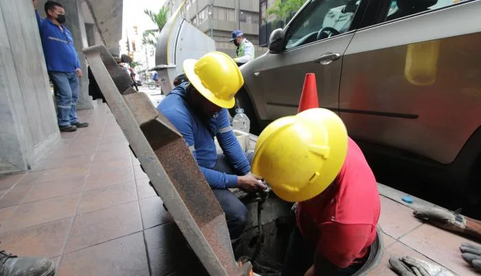 Ecuador: El desempleo bajó 1,1 puntos porcentuales, mas el subempleo no ha mejorado