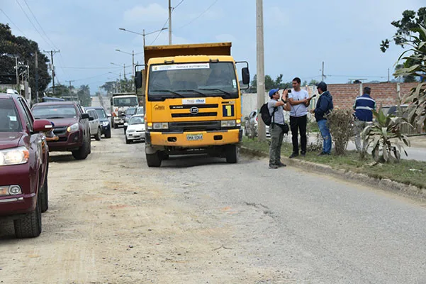 MTOP asignará USD 3 millones para la vía perimetral sur de Pasaje