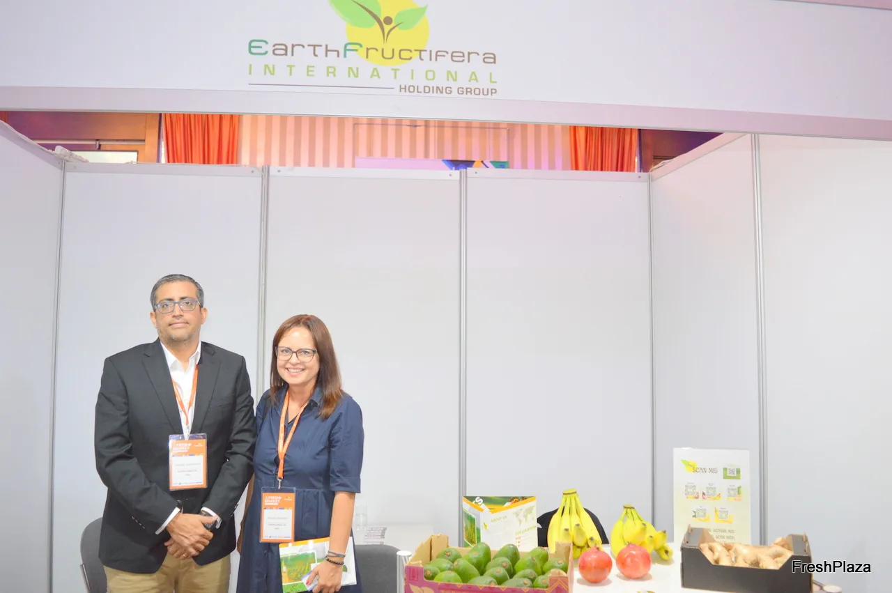 Internacional: “El encuentro entre bananeros latinoamericanos y los supermercados europeos en Madrid mostrará si los compradores están dispuestos a pagar mejores precios”