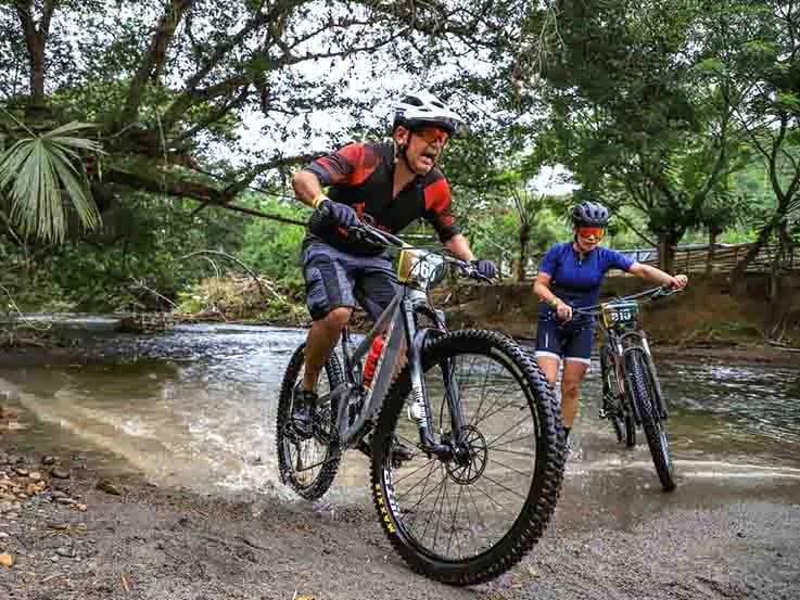 La ´Ruta del Plátano´ reúne a varios ciclistas