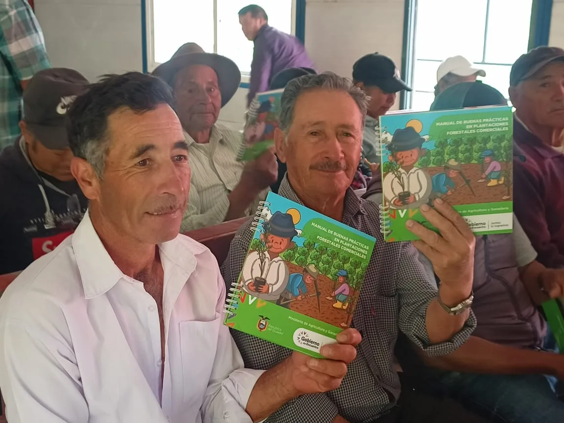 Inicia plan piloto Escuela de Campo Forestal en Azuay