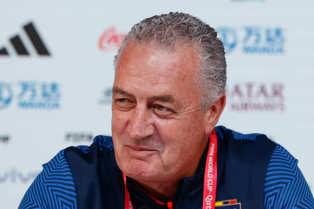 Continuidad de Gustavo Alfaro en Ecuador suma voces a favor de parte de exseleccionadores