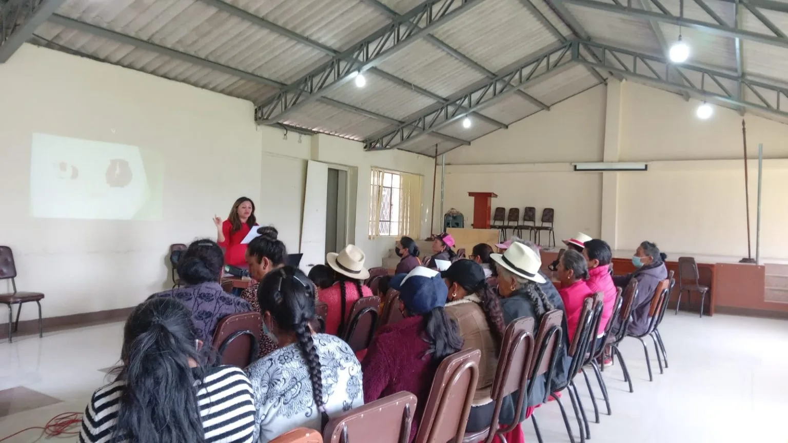 Asociaciones productivas de Azuay ya pueden legalizarse