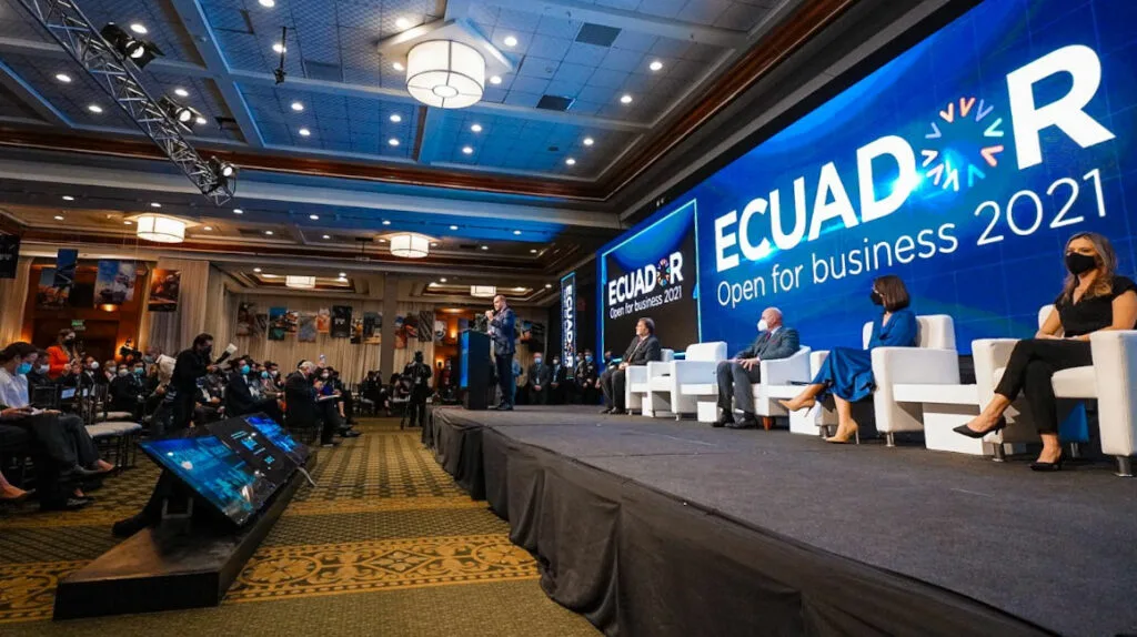 La crisis política eleva el costo para hacer inversiones en Ecuador