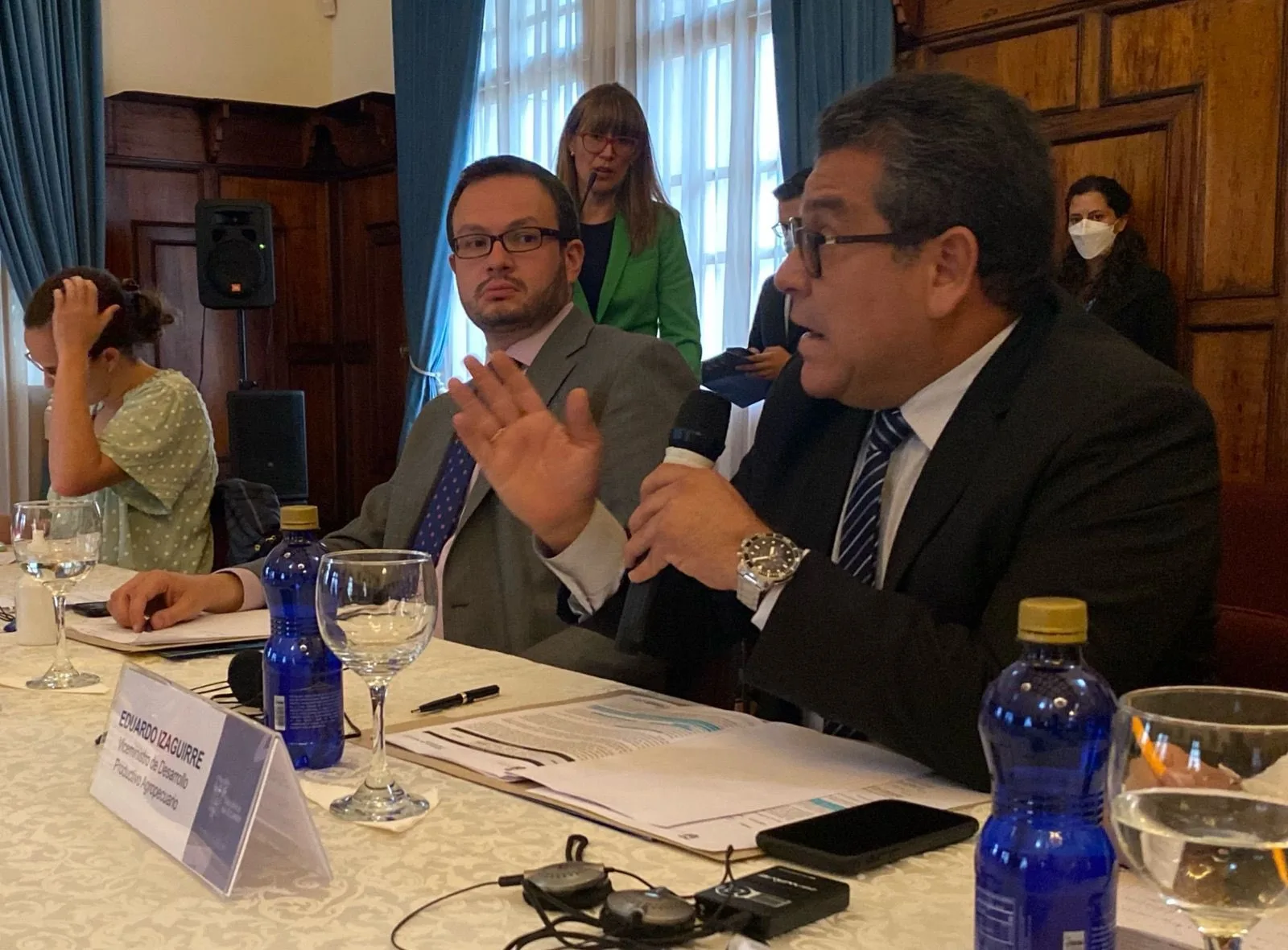 Eduardo Izaguirre ministro encargado del MAG