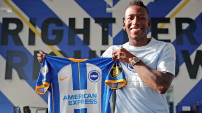 Brighton resaltó la actuación de Pervis Estupiñán