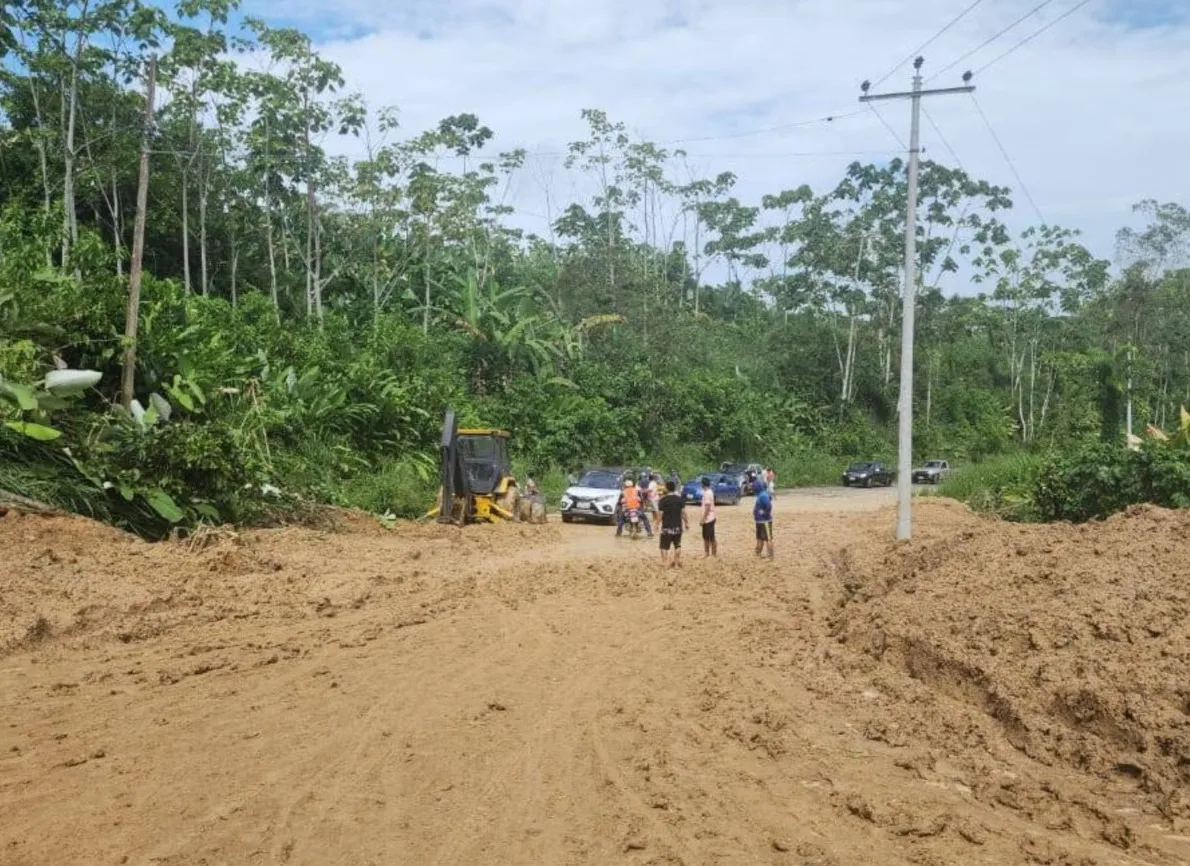 5 vías en estado crítico incomunican a Esmeraldas