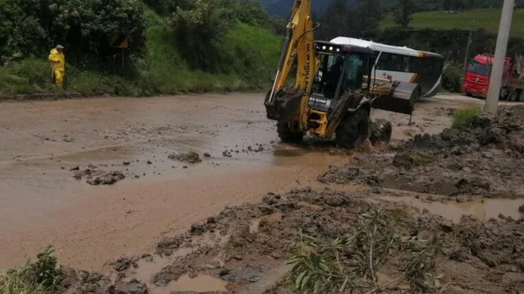 Emergencias viales en cinco provincias acabaron sin resultados ni obras