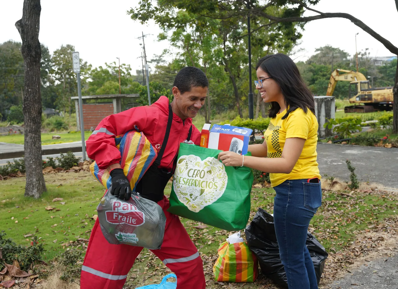 ACE y ESPOL impulsan programas de reciclaje en la comunidad universitaria