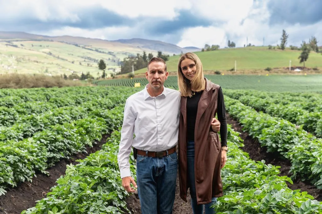 De la tierra a tu paladar: La Historia de los Sevilla y su transformación de cultivo de papa a snacks innovadores