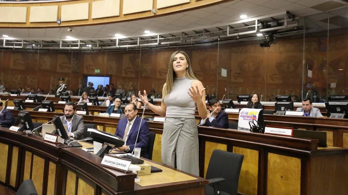 Sin alza del IVA, medidas de la Asamblea recaudarían la mitad de lo que necesita el Gobierno