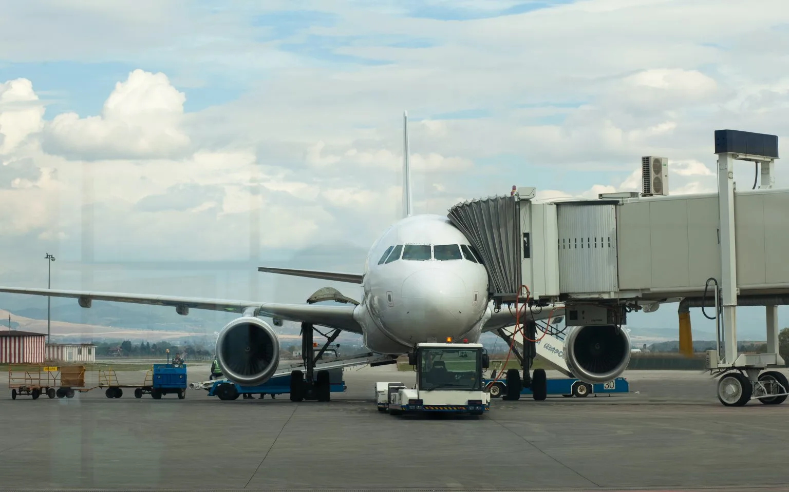 INTERNACIONAL: Crece tráfico aéreo y de carga en la Comunidad Andina