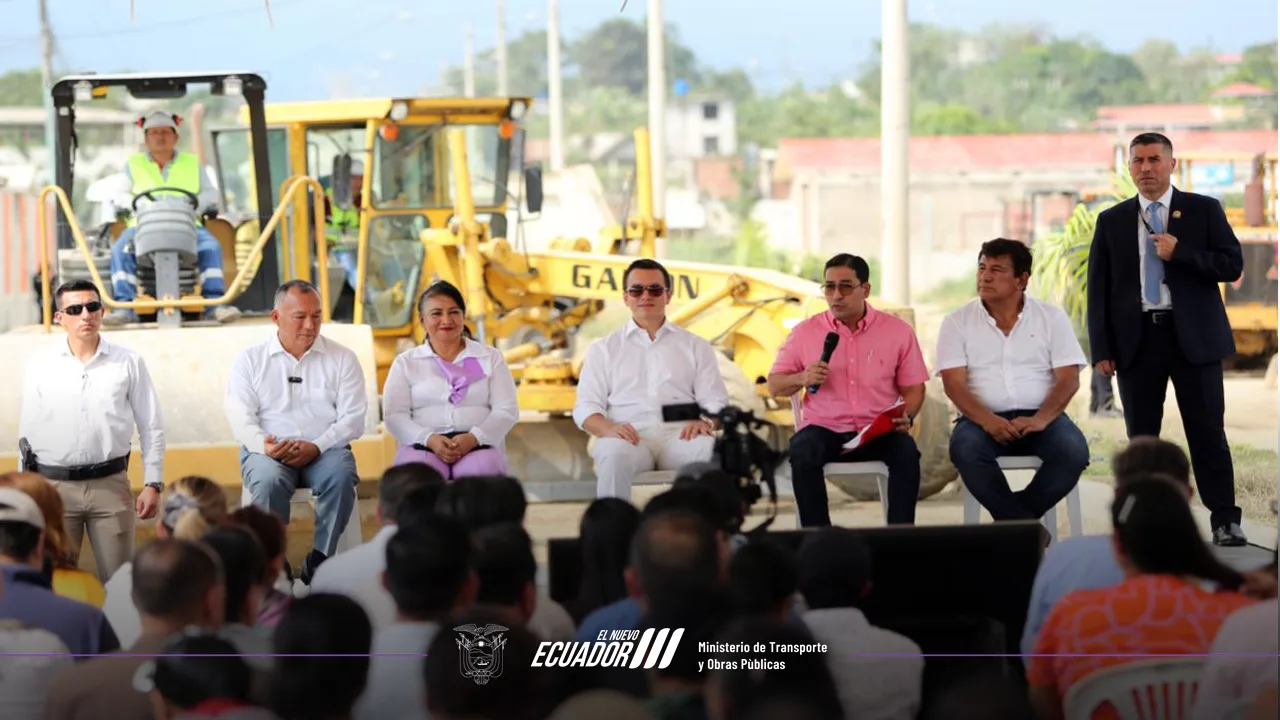 Se reactivan trabajos en la Vía Perimetral de Pasaje-Azuay para conectar la Sierra y la Costa ecuatoriana