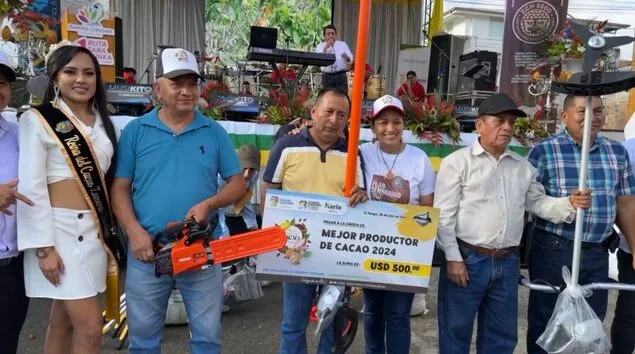 La mejor finca productora de cacao se encuentra en Yantzaza