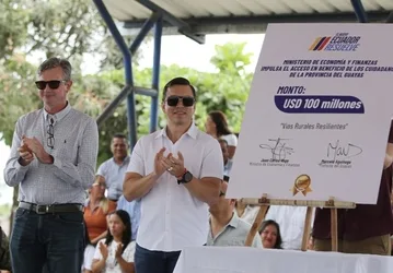 ECUADOR: Gobierno Nacional firma garantía soberana por USD 100 millones para mejorar vías en guayas