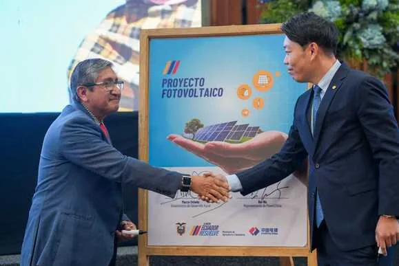 Ecuador recibe donación de planta fotovoltaica para el Sector Agrícola