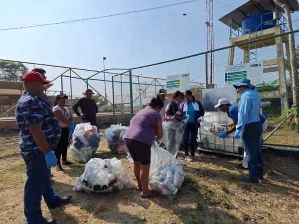 ECUADOR: Recolección masiva de envases agroquímicos en Daule