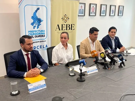 ECUADOR: Prefectura del Guayas y AEBE refuerzan alianza contra moko y Fusarium R4T