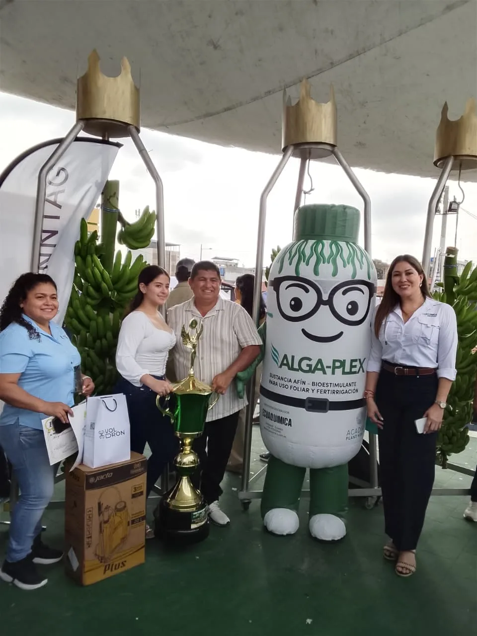 ECUADOR: Ecuaquimica y Syngenta premian la excelencia bananera en la Feria Mundial